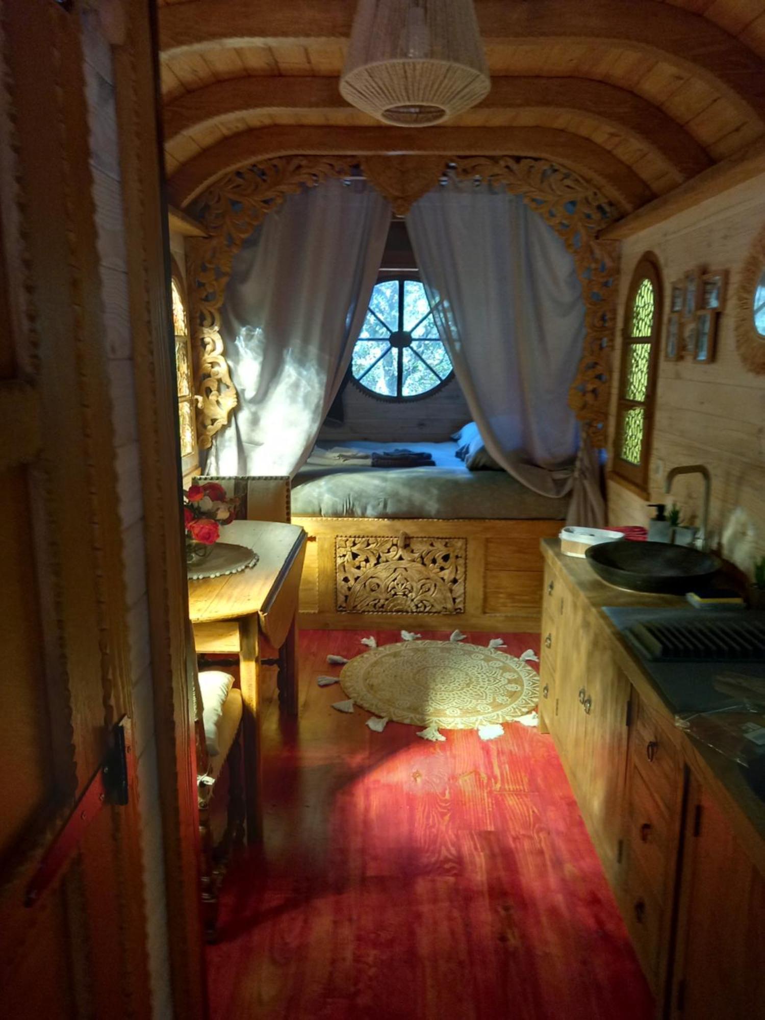 La Roulotte Du Petit Paradis Saint-Rémy-de-Provence المظهر الخارجي الصورة