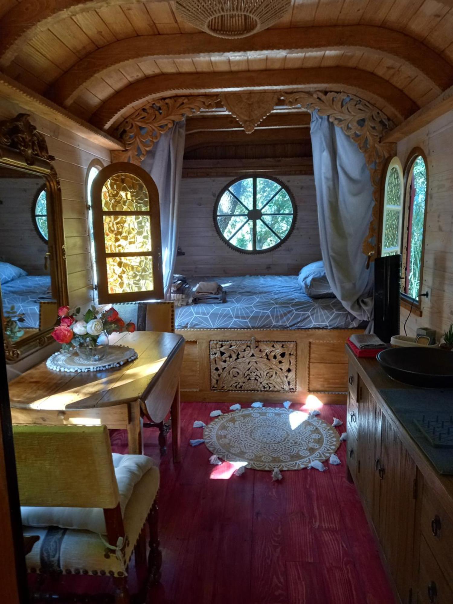 La Roulotte Du Petit Paradis Saint-Rémy-de-Provence المظهر الخارجي الصورة